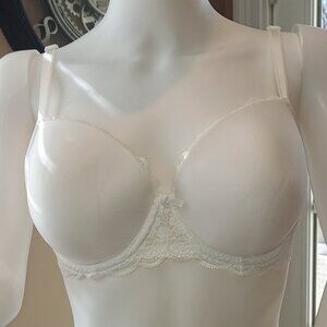 NWOT Victoria's Secret 34 DD Bra